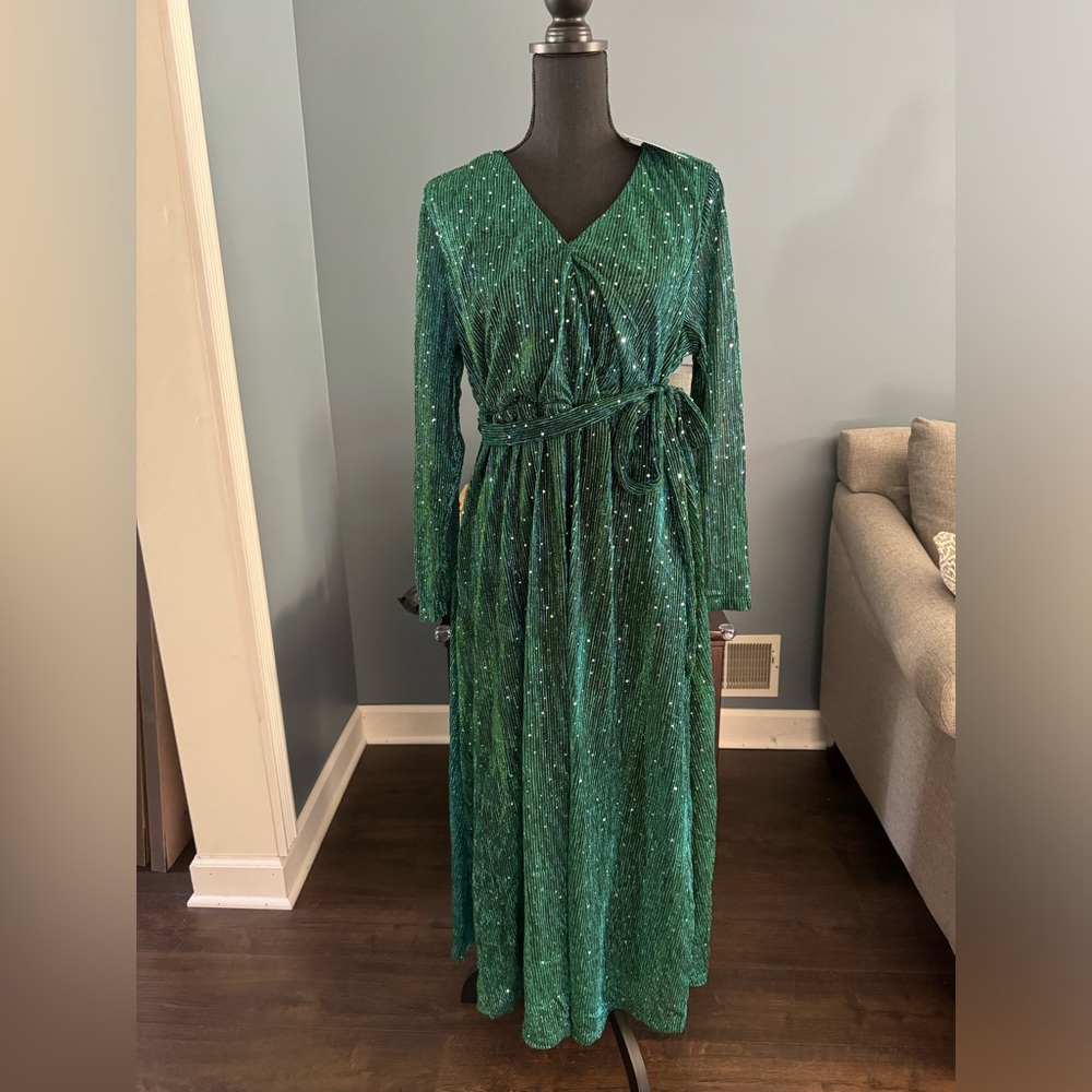 Bloomchic green dress with sequins